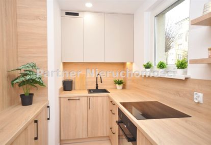 Umk dwa pokoje po całkowitym remoncie parter!