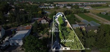 Luksusowy dom z dużym ogrodem w janikowie