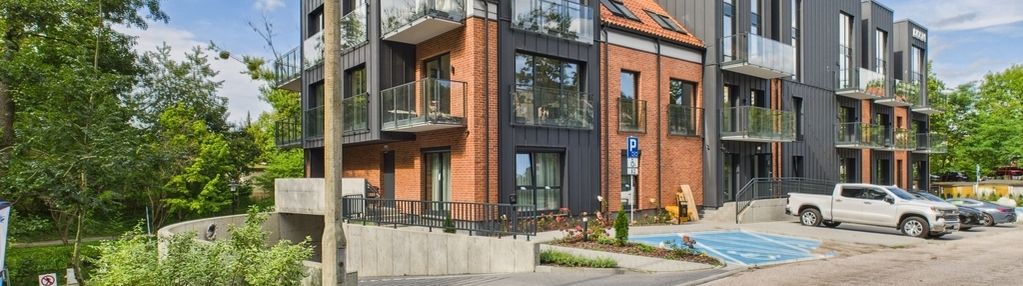 Nowoczesny lokal  z tarasem i widokiem na łynę