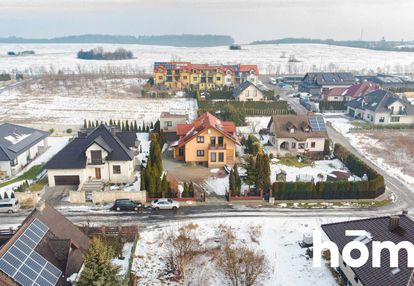 Przestrzenny dom w spokojnej okolicy