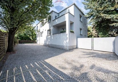 Willa modernistyczna na starym grunwaldzie