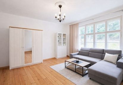 Dwa mieszkania z ogrodem