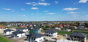 Gm. raszyn i willa w zabudowie bliźniaczej