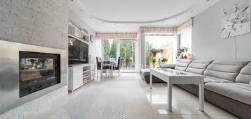 Mieszkanie w 4 rodzinnej willi