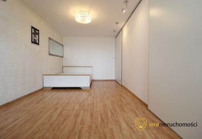 3 pokoje balkon garaż ochrona strzegomska
