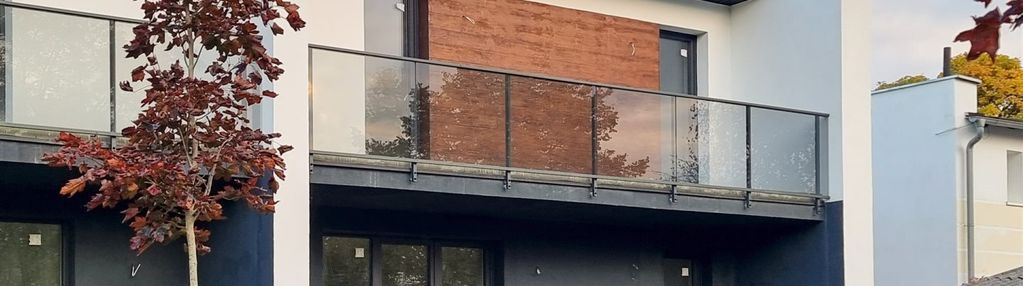 Nowoczesny dom typu bliźniak w starym fordonie!