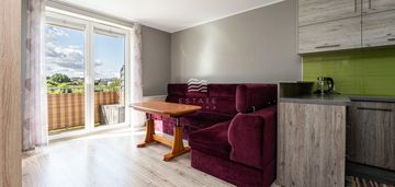 2 pokoje z balkonem i widokiem na zieleń