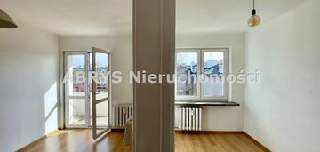 Dwa pokoje przy łazienkach królewskich 39,30m2