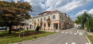 Przestronny apartament w samym sercu miasta!