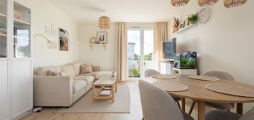 Nowoczesne 2 pokoje (41 m²) z halą garażową