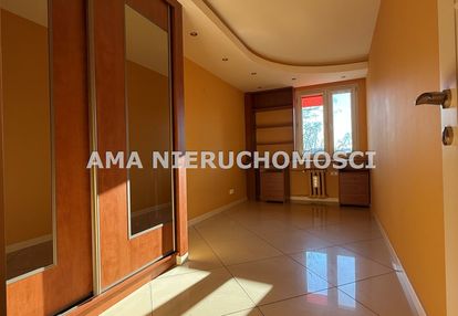 Trzypokojowe mieszkanie z oddzielną kuchnią