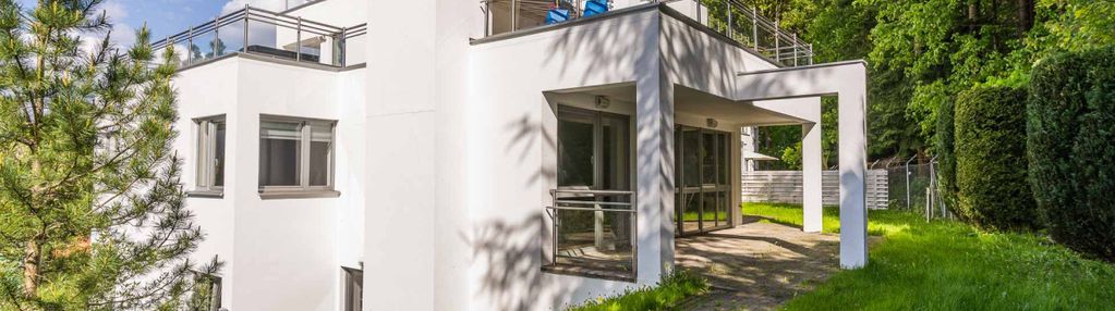 Dwupoziomowy apartament na zamkniętym osiedlu