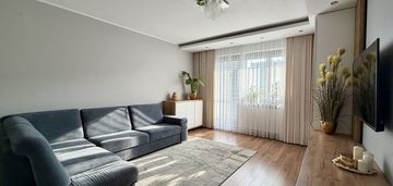 ** 2-pokojowe mieszkanie z garderobą i balkonem**