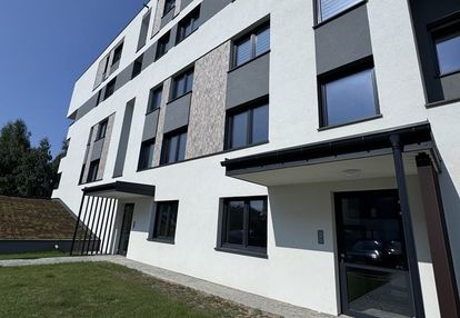 Przestronne, duży salon (25m2), balkon, osobne wc