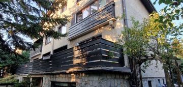 Doskonała lokalizacja, z osobnym lokalem.