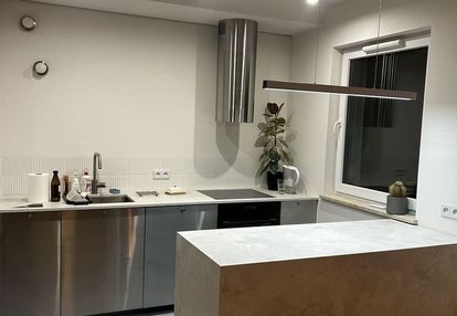 Nowe 3 pokoje z balkonem i 2 parkingami