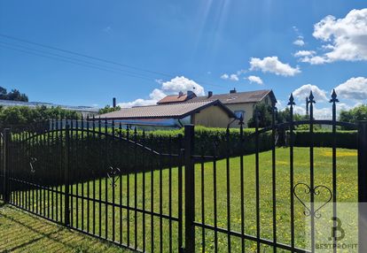 Dom z 2 mieszkaniami, działka mieszkalno usługowa siemianice