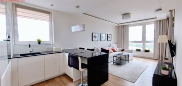Apartament z widokiem, klimatyzacją i garażem!