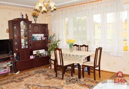 Trzy pokoje, balkon