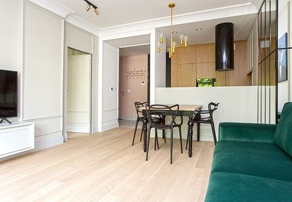 Apartament w centrum z widokiem na zieleń
