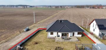 Wygodny dom, gotowy do zamieszkania!