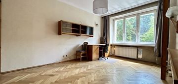 64,5 m² | 3 pokoje | winda | cegła