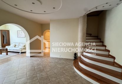 Dom z niezależnym biurem- gdynia cisowa
