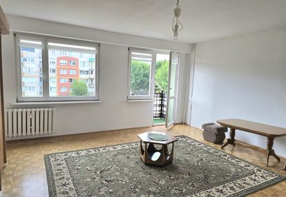 Duże mieszkanie 2-pokojowe, 60 m², ii piętro
