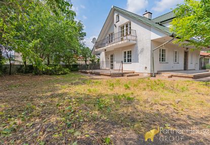 Dom blisko warszawy| ogród| garaż| kominek