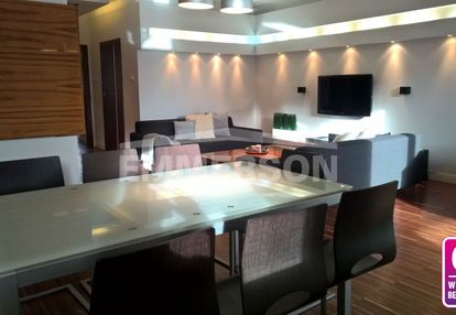 Do wynajęcia trzypokojowy apartament na powiślu