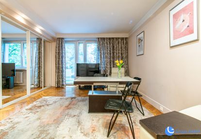 2 osobne pokoje i retoryka i 2 balkony i od zaraz