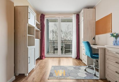 3 pokoje i garaż podziemny i 2 balkony