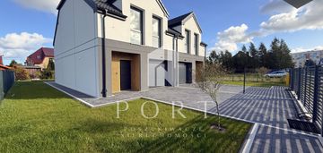 Nowowybudowany bliźniak w doskonałej lokalizacji!