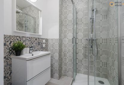 Rodzinne mieszkanie 134,65 m² z halą garażową