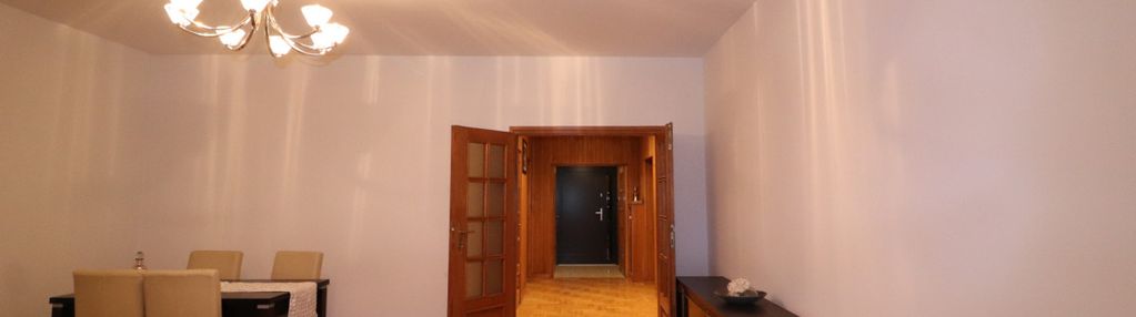 Dom dla firmy 200 m² w jankach.