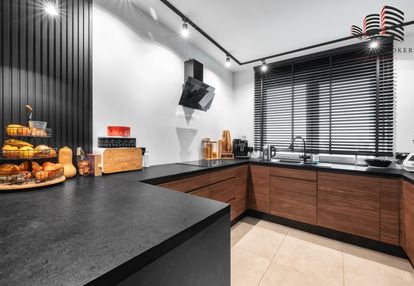 10a / 134m2 / 3 sypialnie + salon z anksem / garaż
