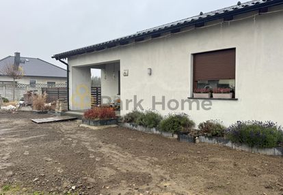 Ładny parterowy dom na działce 1000 m2