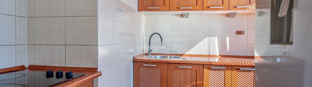 Kawalerka nowe instalacje, balkon, 32m2 7 piętro