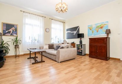 M2|1 piętro|centrum|64m2