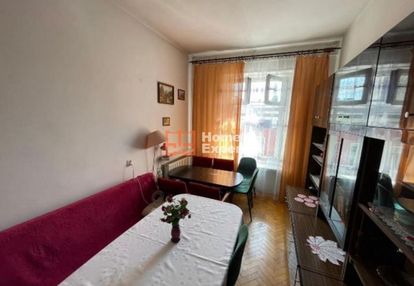 Do zamieszkania kawalerka