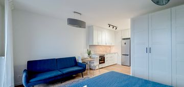 Kawalerka z loggią i widokiem na tor służewiec