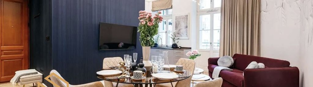 Stare miasto z prywatnym ogrodem. 51 m² ciszy