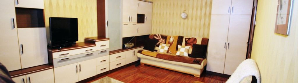 3 pokoje 62 m2 z oddzielną kuchnią. wc + łazienka