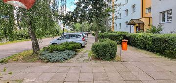 2 pokoje, 1 piętro, oś. zamknięte, parking