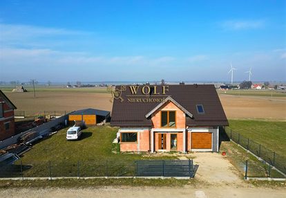 Dom wolnostojący w zielonej okolicy – radonia