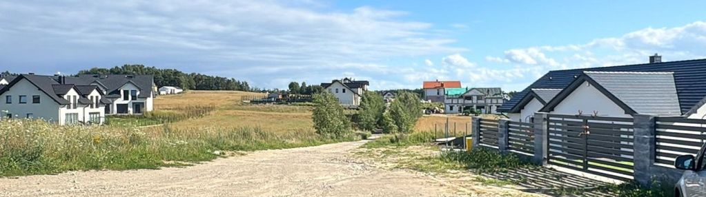 Płaska działka z pozwoleniem na budowę- czaple!