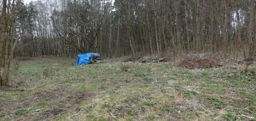 Działka z lasem blisko jeziora