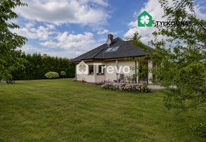 Dom wolnostojący | 932 m² działki | taras | garaż