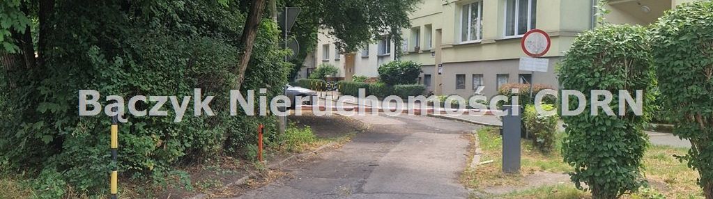 Cicho i spokojnie,centrum z parkingiem oc miejskim