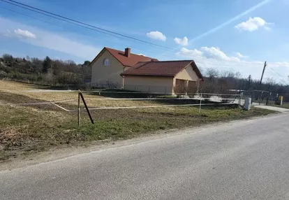 Działka na sprzedaż 1800m2